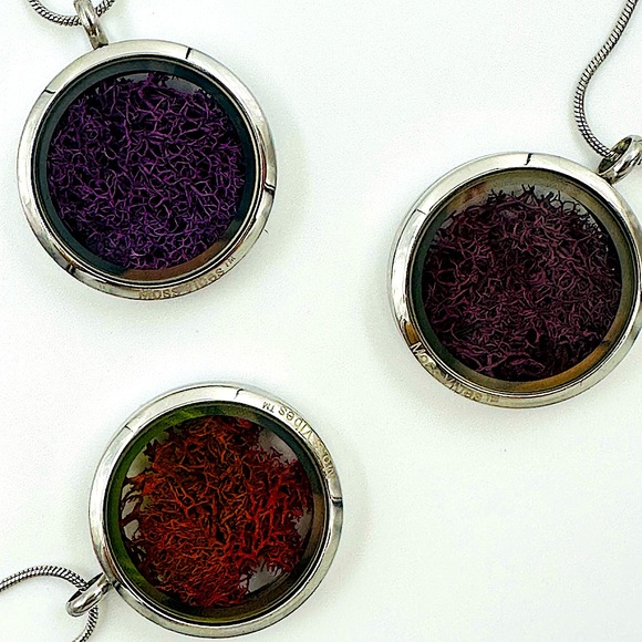 Eternal Moss Locket Pendant Necklace- Purple - Picture 4 of 7